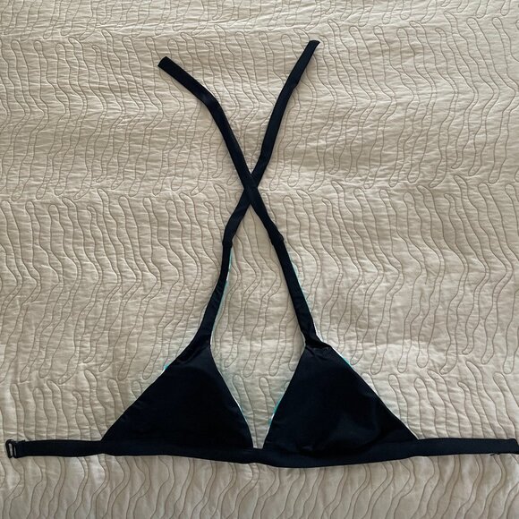 Two Roxy Swim Tops - Picture 7 of 7